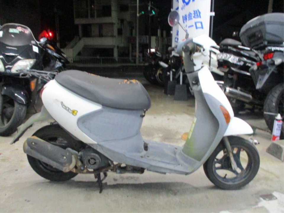 Suzuki LETS4