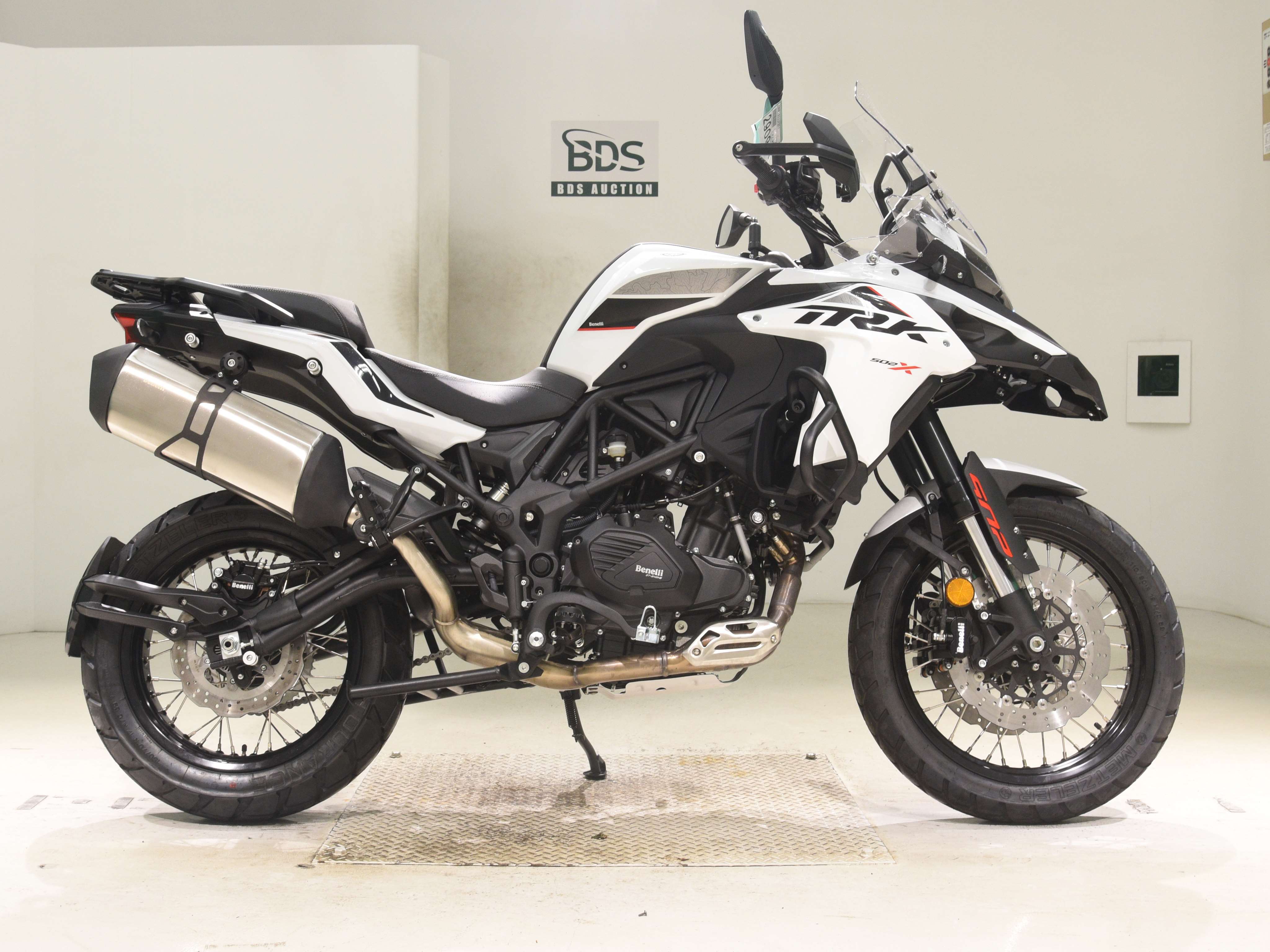 Benelli TRK502X