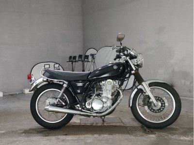 Yamaha SR400