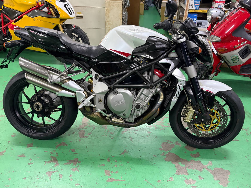 MV Agusta BRUTALE 910R