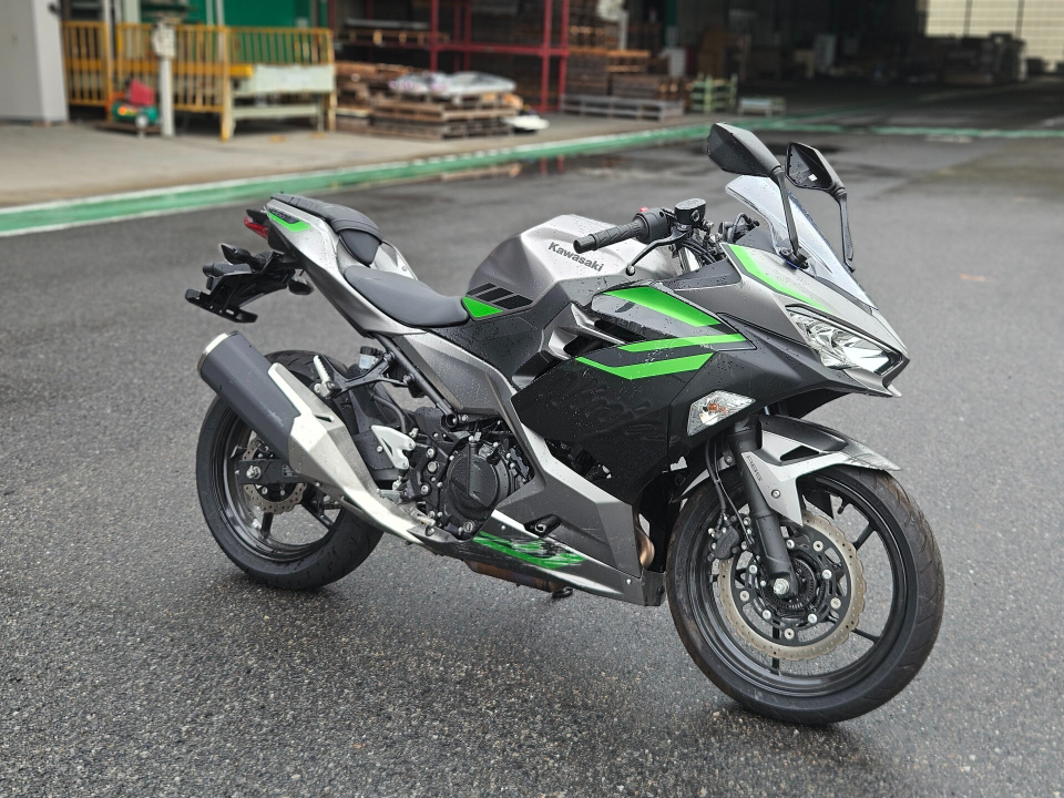 Kawasaki NINJA 400