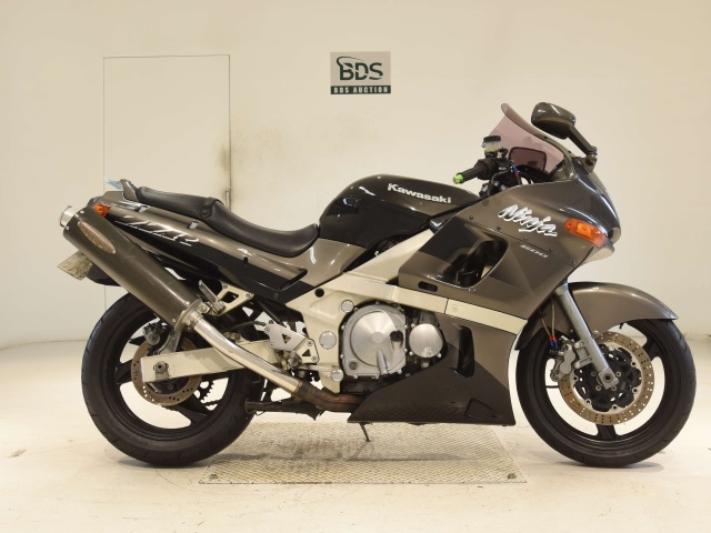 Kawasaki ZZ-R400