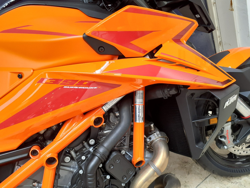 KTM 1390S DUKE EVO — фото 8