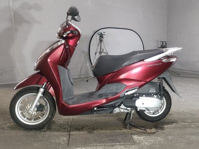 Honda LEAD125 — фото 2