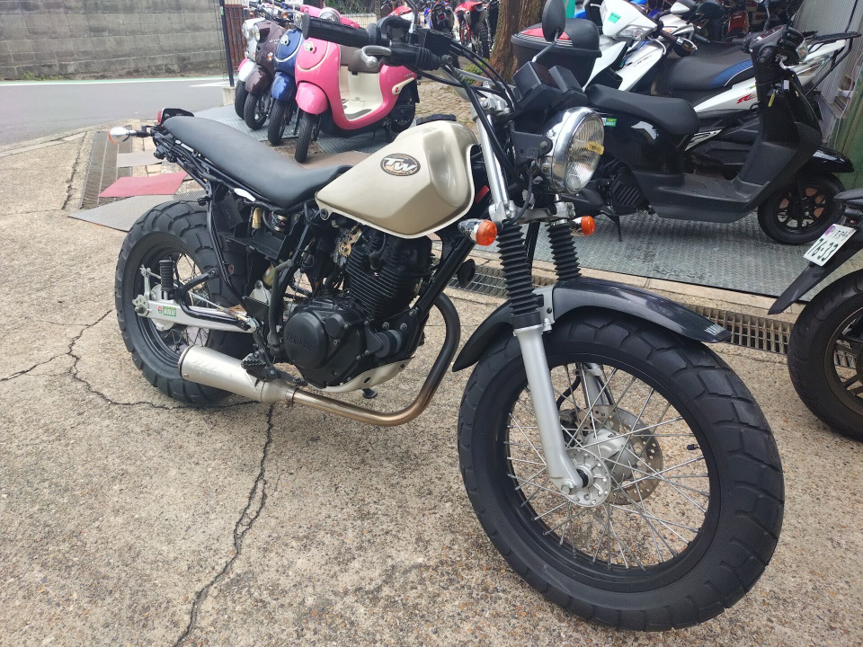 Yamaha TW200