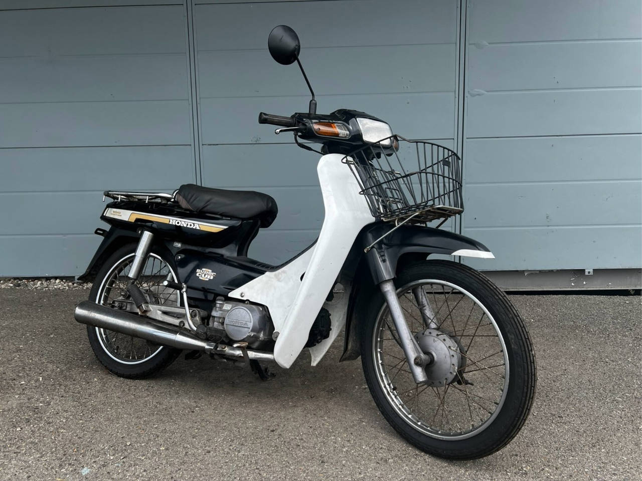 Honda SUPER CUB 100 CUSTOM