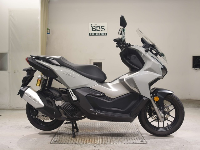 Honda ADV 160
