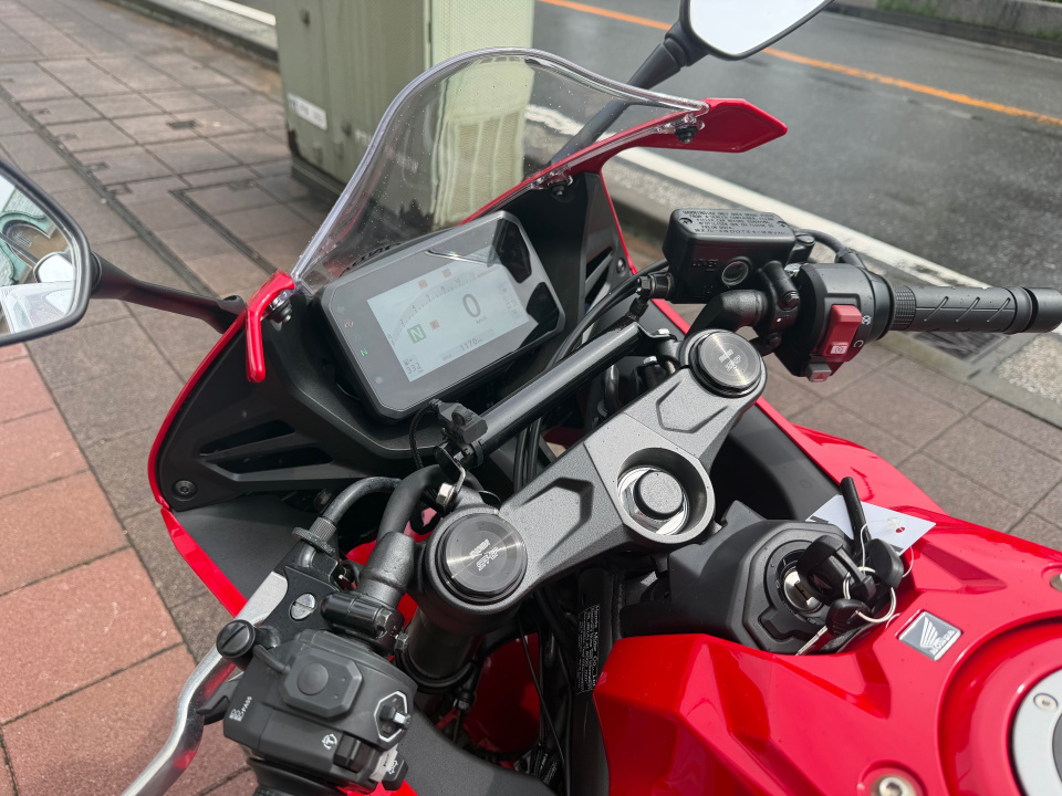 Honda CBR650R E-CLUTCH — фото 4