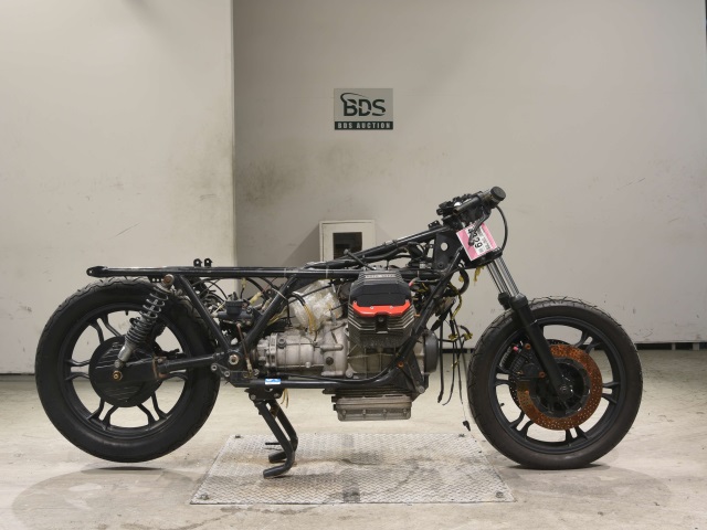 Moto Guzzi 850 LE MANS