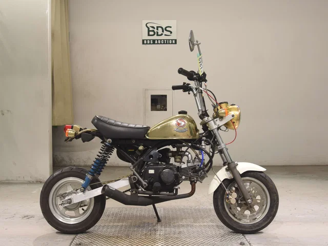 [5251] Honda MONKEY - Z50J-2301411