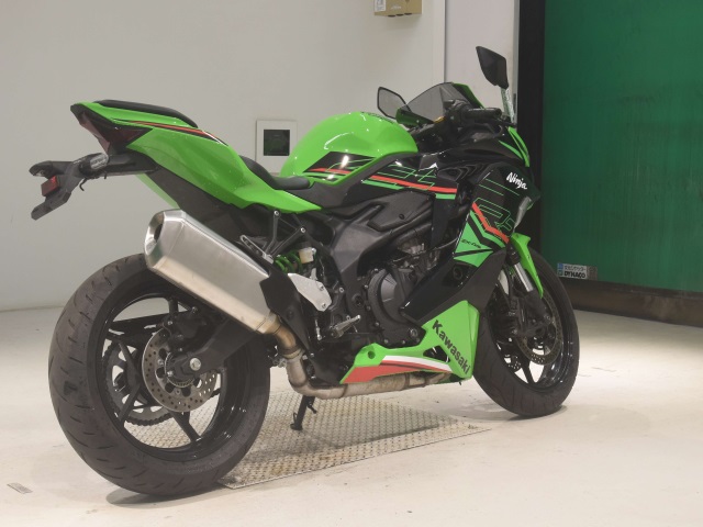 Kawasaki ZX-4R — фото 5
