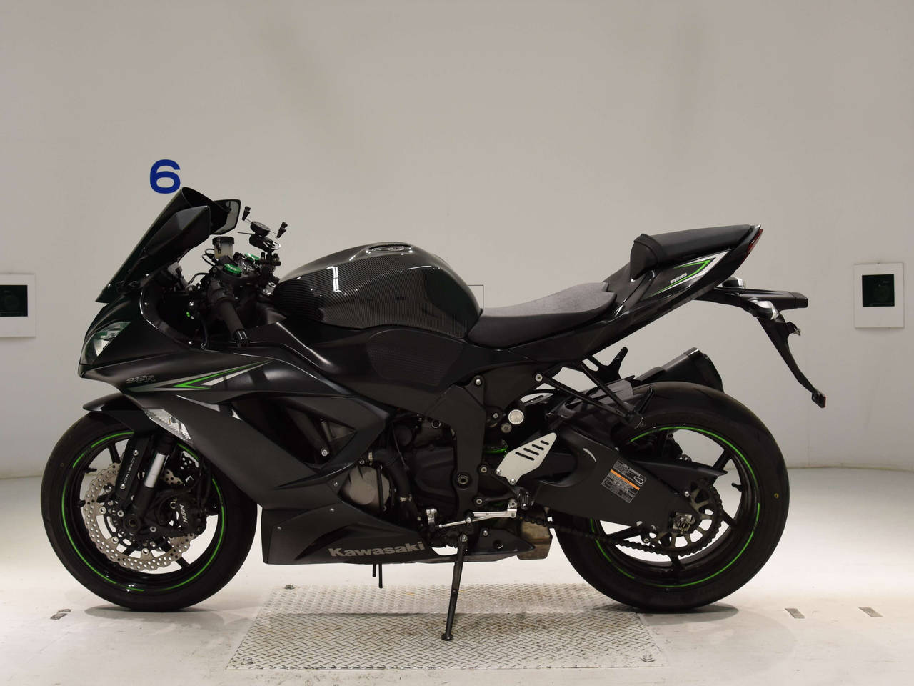 3109] Kawasaki ZX-6RA - JKBZX636EFA019071