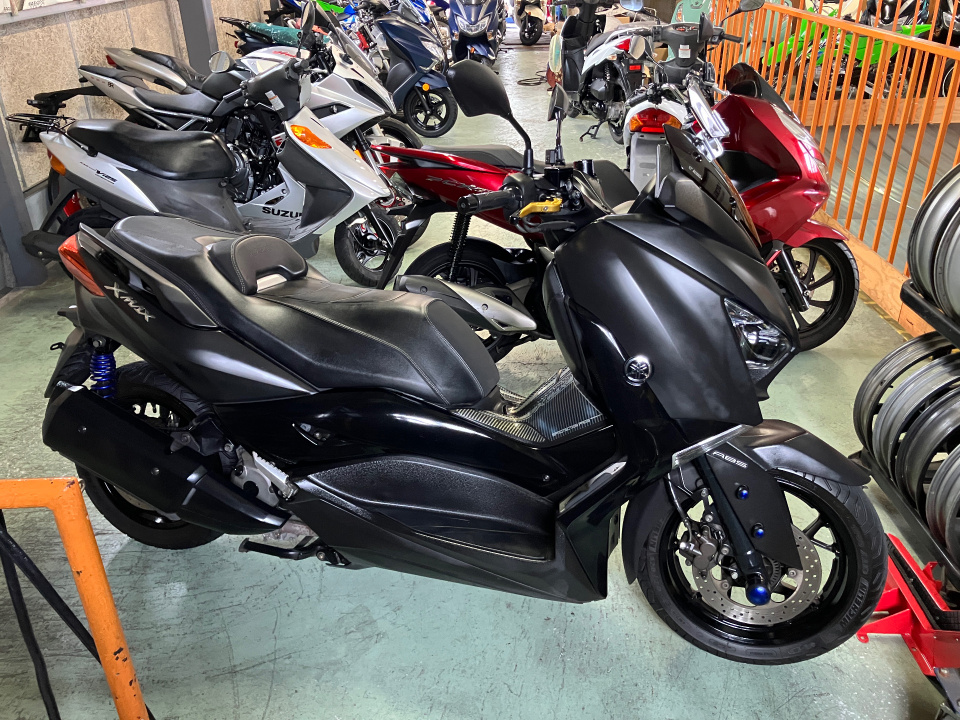 Yamaha X-MAX 250