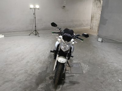 Yamaha XJ6N — фото 3