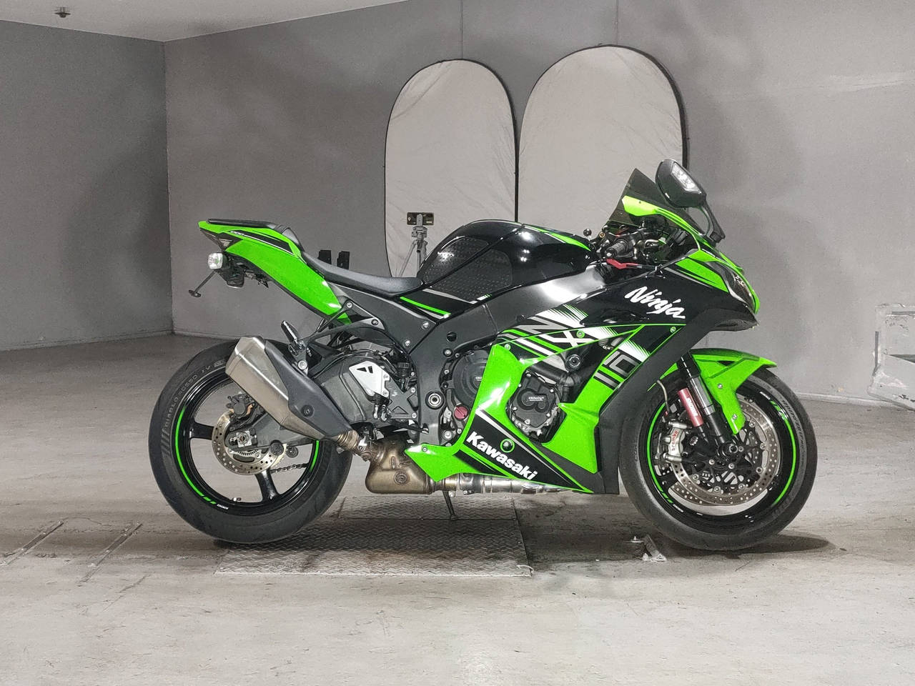 Kawasaki NINJA ZX-10R, Foto 1