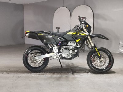 Suzuki DR-Z400SM