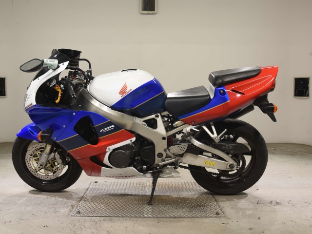 Honda CBR900RR — фото 2