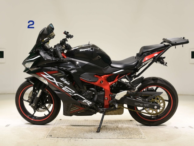 Kawasaki NINJA ZX-25R — фото 2