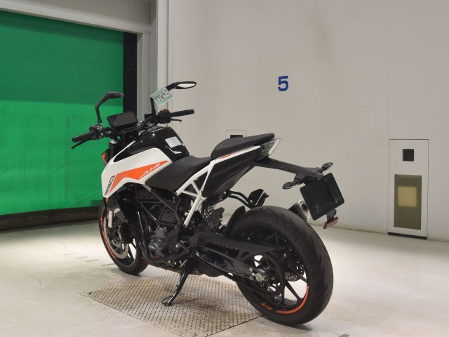 KTM 390 DUKE — фото 6
