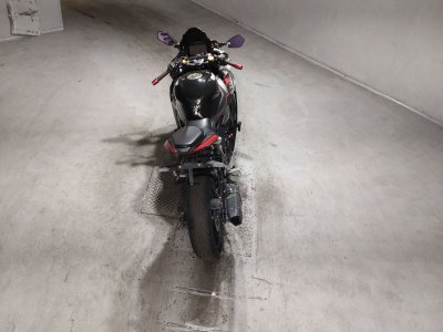 Kawasaki NINJA ZX-4R SE — фото 6