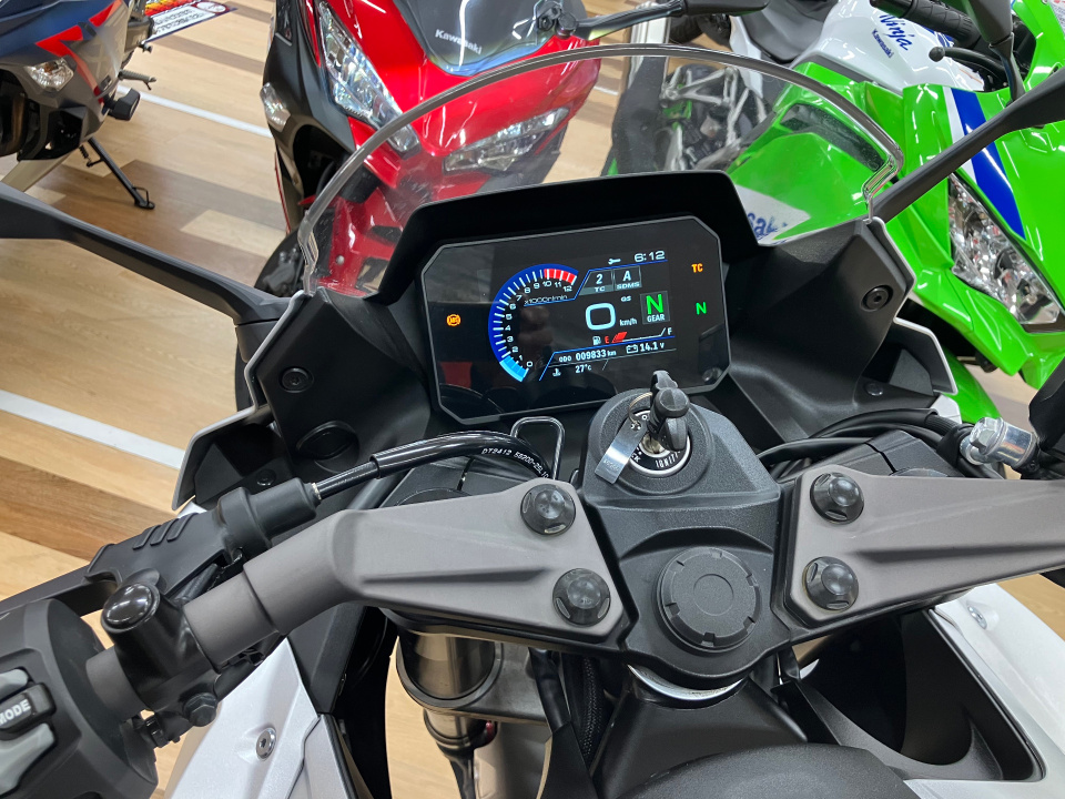 Suzuki GSX-8R — фото 3