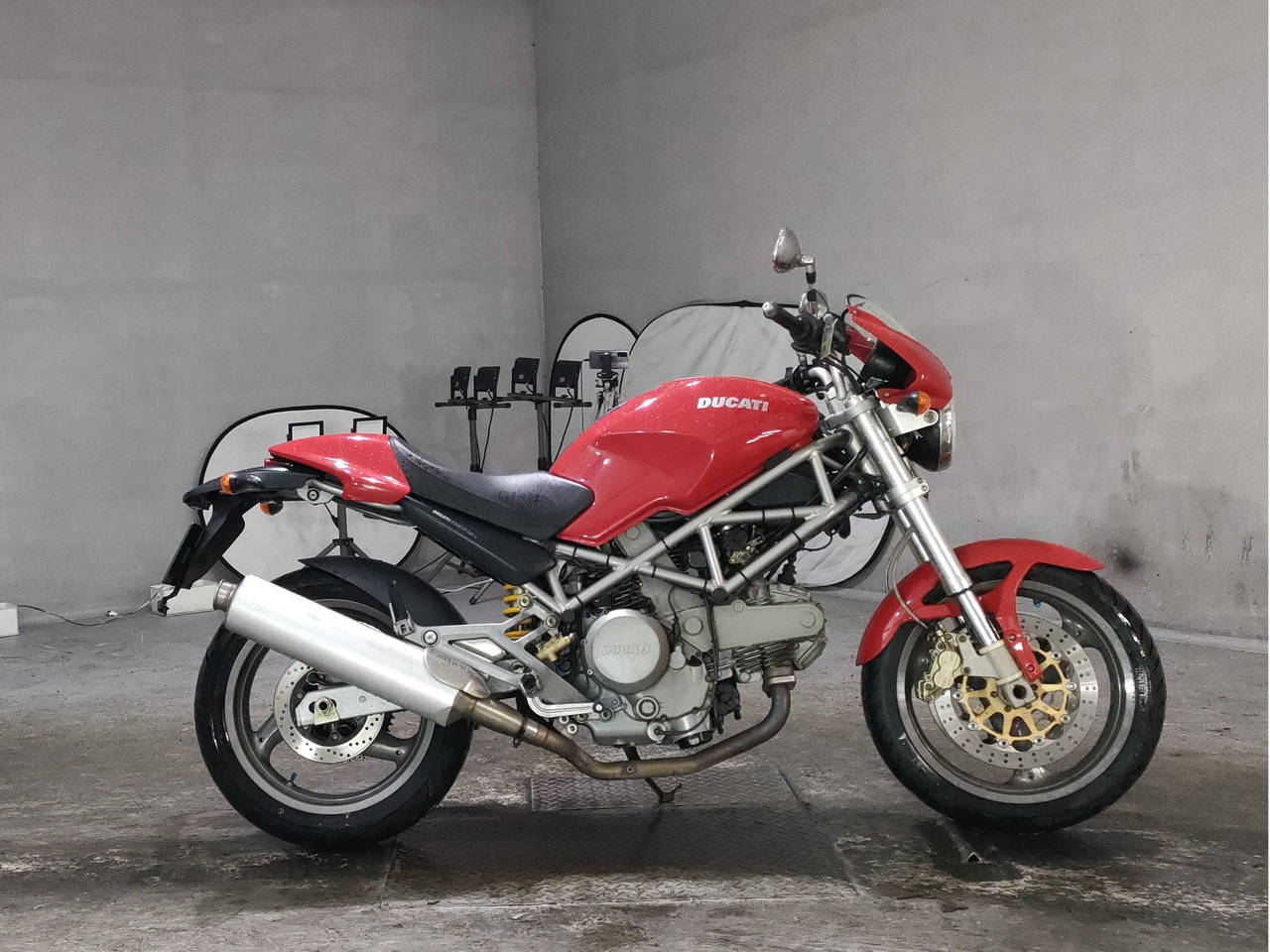 Ducati MONSTER 400