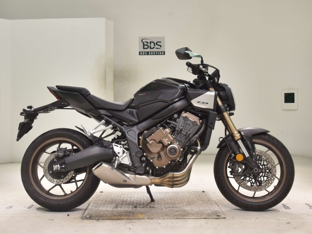 Honda CB650R-2
