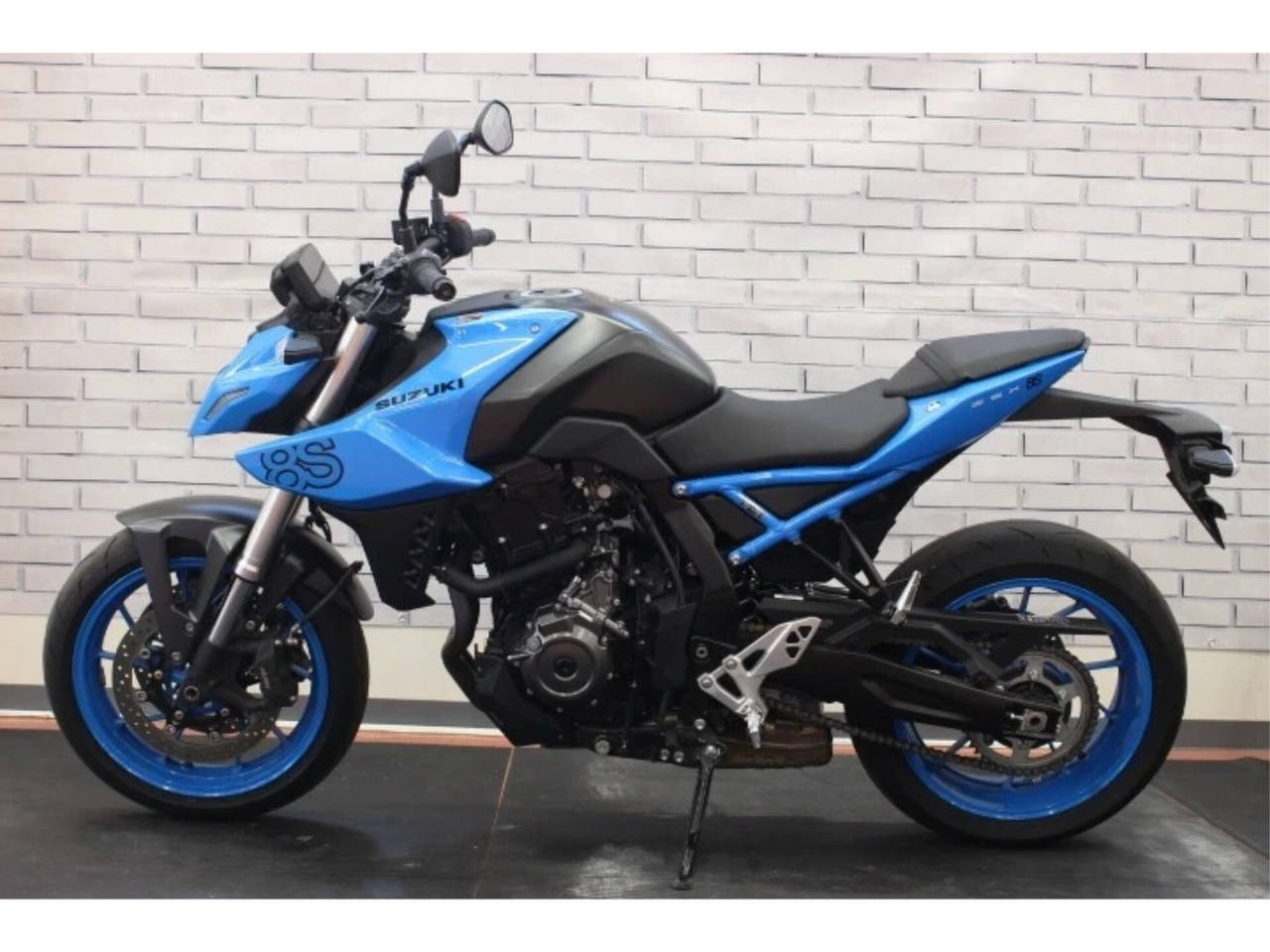 Suzuki GSX-8S
