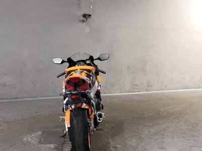 Honda CBR1000RR — фото 4