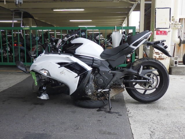 Kawasaki NINJA400 — фото 2