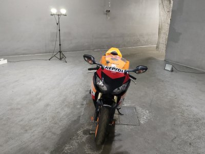 Honda CBR1000RR — фото 3