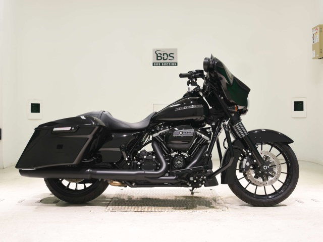 Harley-Davidson STREET GLIDE FLHXS1870