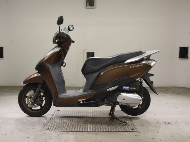 Honda LEAD125 — фото 2