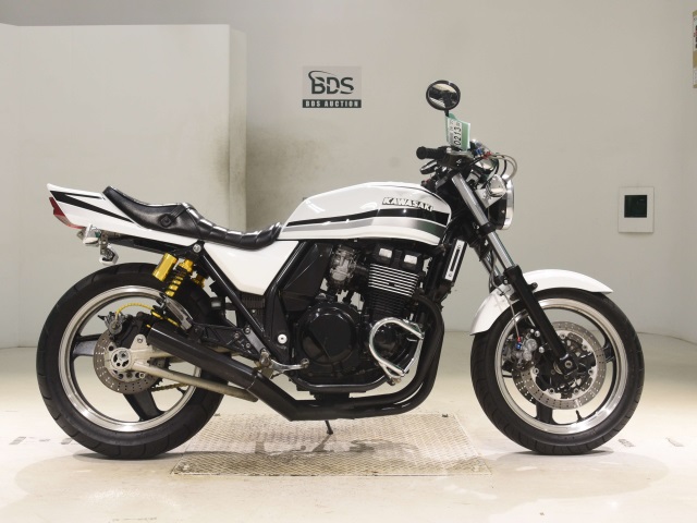 Kawasaki ZRX400