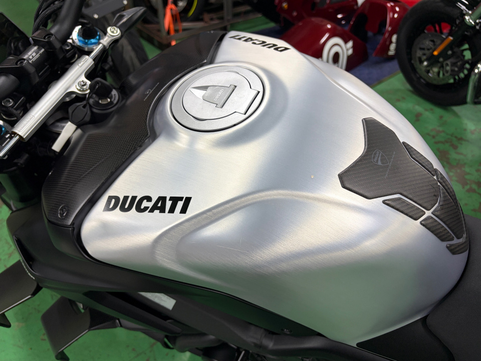 Ducati STREETFIGHTER V4 — фото 5
