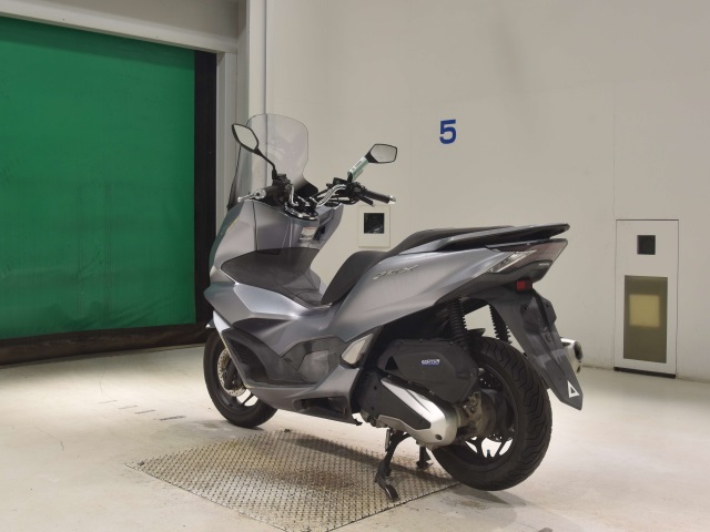 Honda PCX125 — фото 6