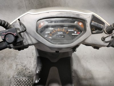 Honda LEAD100 — фото 5