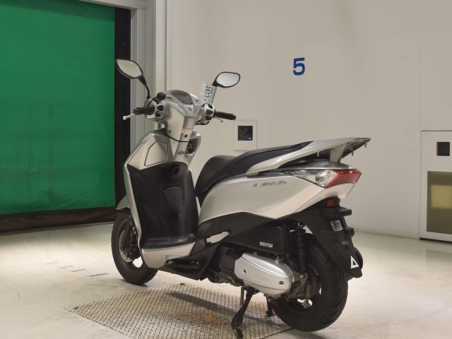 Honda LEAD125 — фото 6