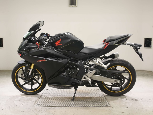 Honda CBR250RRA — фото 2