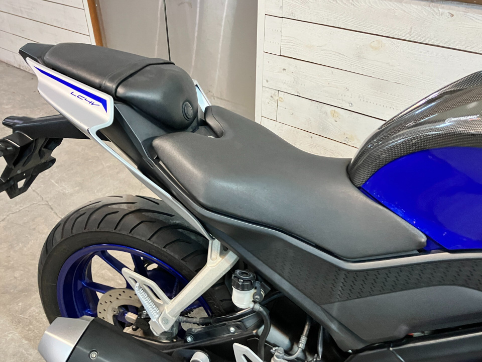 Yamaha YZF-R15 — фото 4