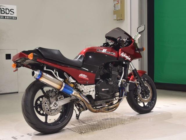 Kawasaki GPZ900R — фото 5
