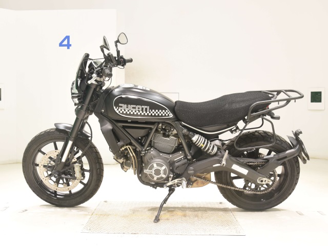 Ducati SCRAMBLER 803 FULLTHROTTLE — фото 2