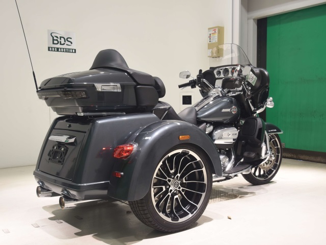 HD ELECTRA GLIDE FLHTCU1870 TRIKE — фото 5
