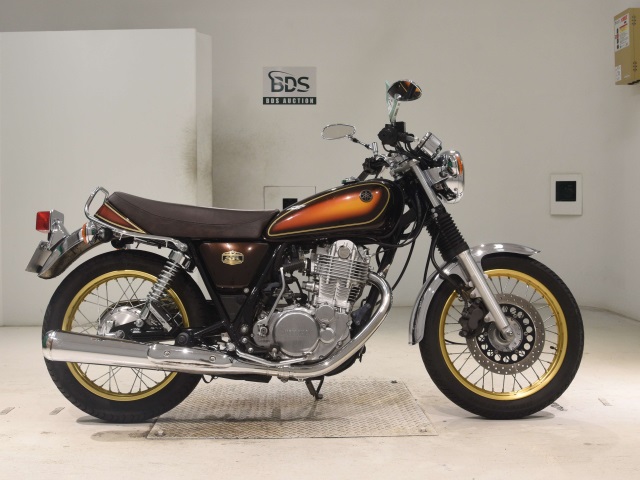 Yamaha SR 400