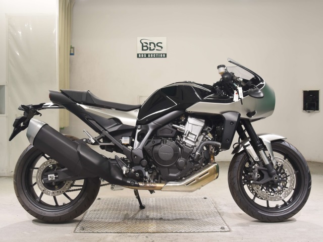 Honda HAWK11