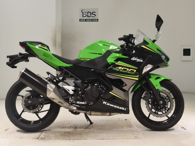 Kawasaki NINJA400