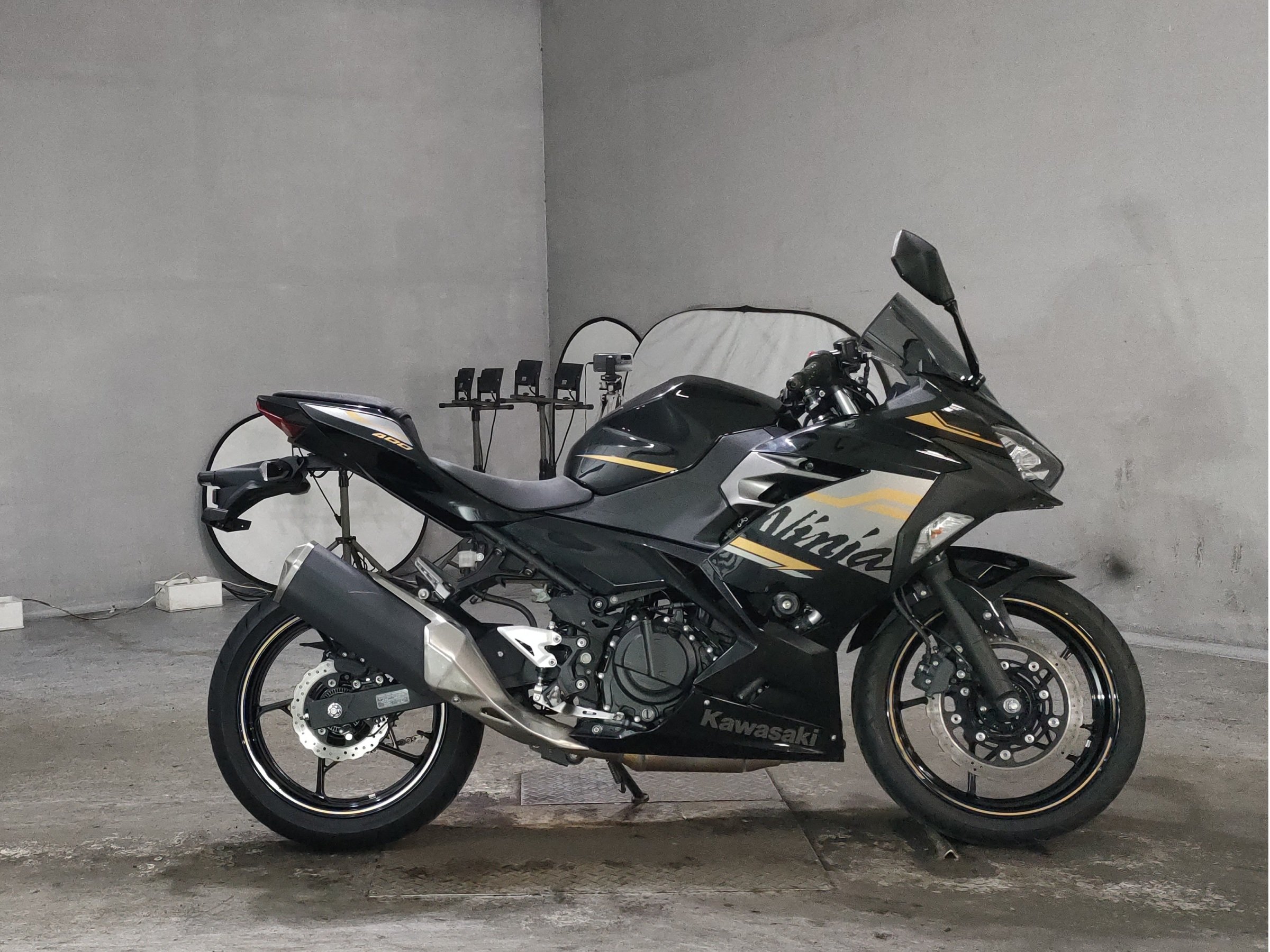 Kawasaki NINJA400