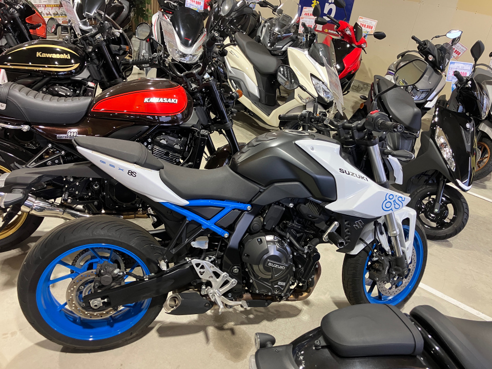 Suzuki GSX-8S