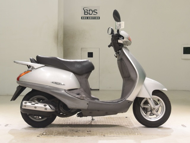 Honda LEAD100