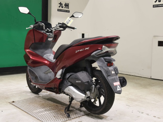 Honda PCX125-3 — фото 6